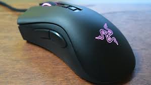 Razer DeathAdder V2 Gaming Mouse Review: Deadlier Than Ever ...