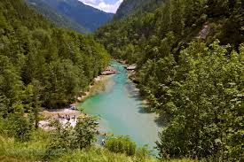 Kalnu upe Austrijā - Salza - redzet.eu