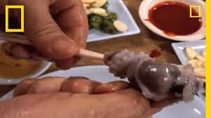 AttÄlu rezultÄti vaicÄjumam âdo people eat octopusâ