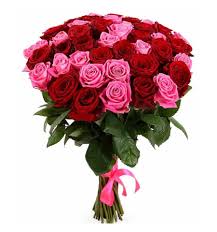Rožu pušķis no 21 rozes - Sarkans un rozā | VIOLET.LV