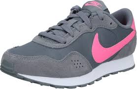 Nike Sportswear Brīvā laika apavi 'Valiant' pelēks / rozā - GLAMI.lv