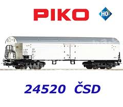 24520 Piko 4 axle Refrigerator Car for ...